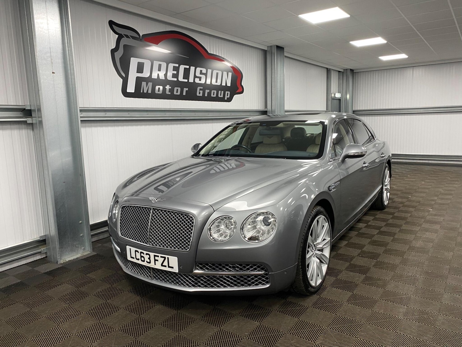 Used Bentley Flying Spur 2014 for sale - 76179769: Photo 12