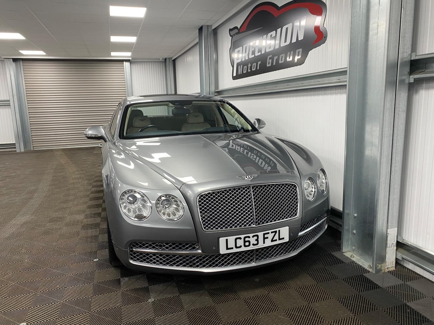 Used Bentley Flying Spur 2014 for sale - 76179769: Photo 3