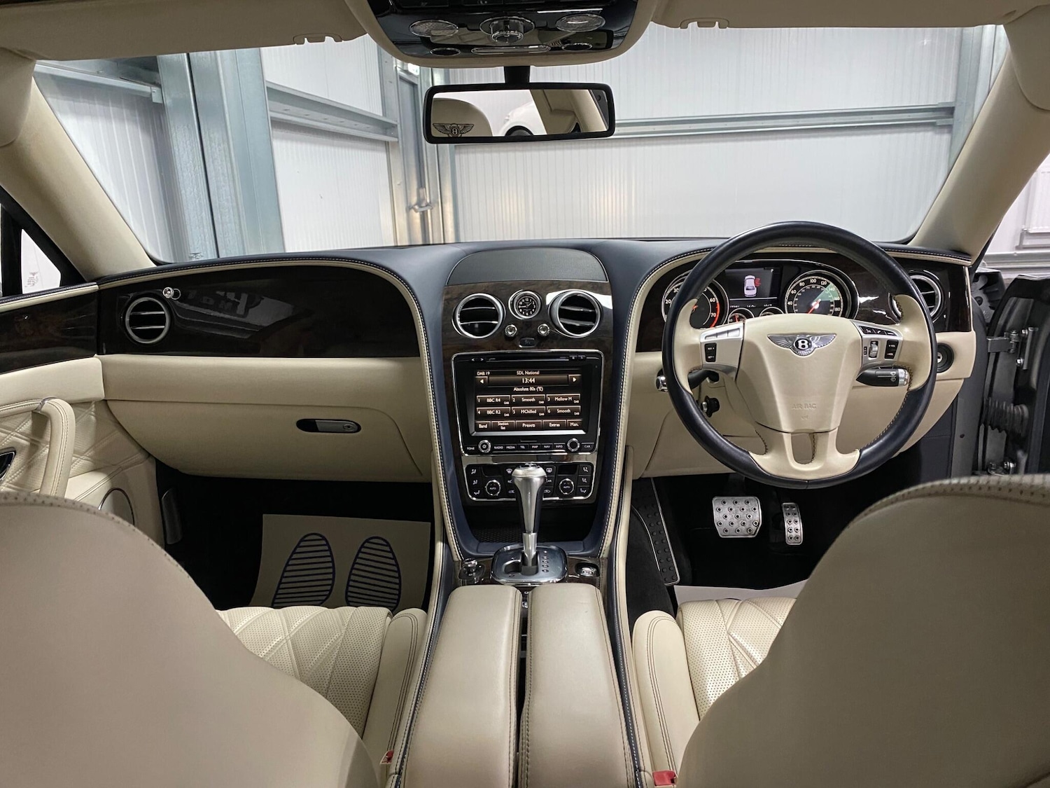 Used Bentley Flying Spur 2014 for sale - 76179769: Photo 33