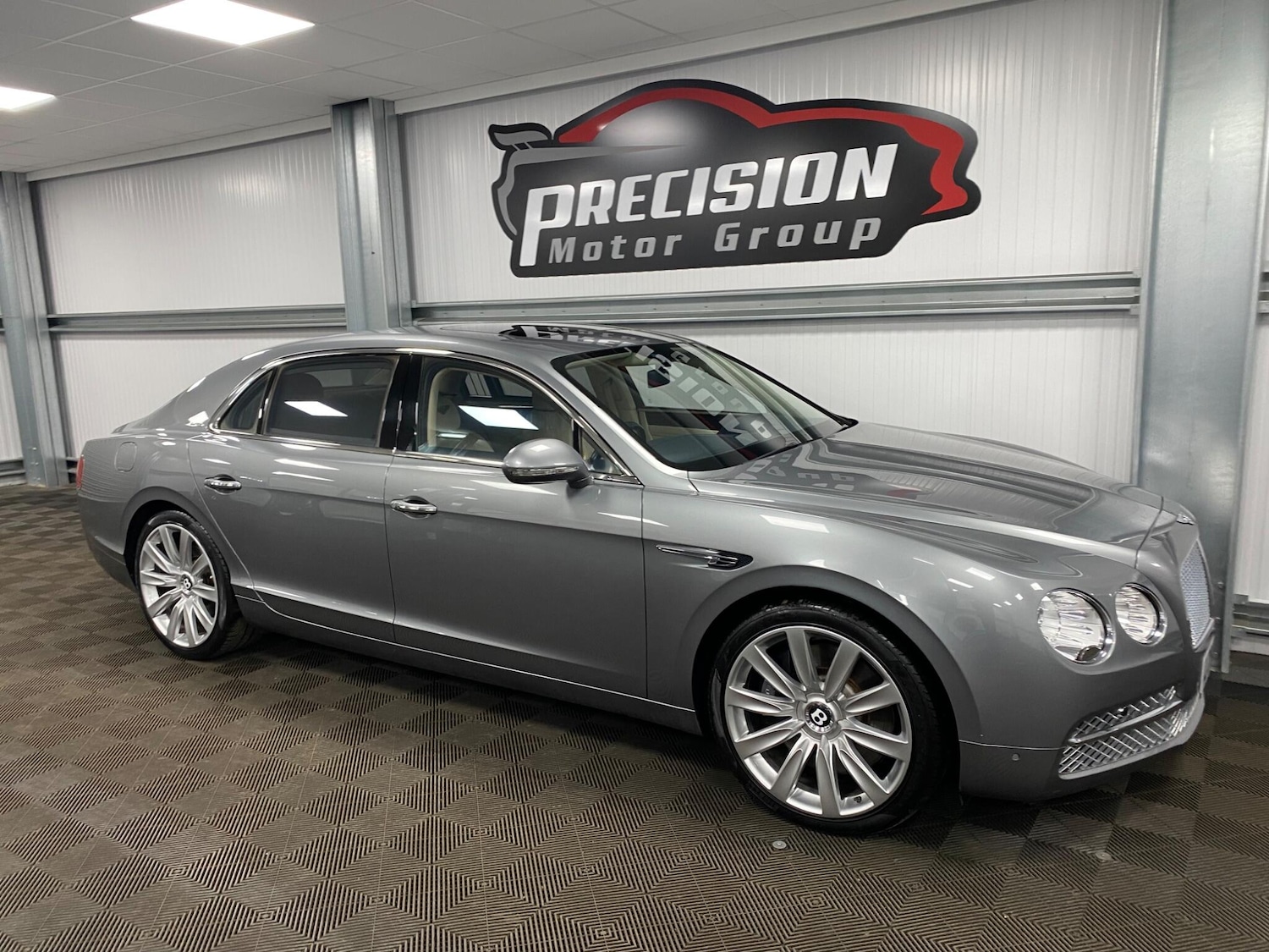 Used Bentley Flying Spur 2014 for sale - 76179769: Photo 4