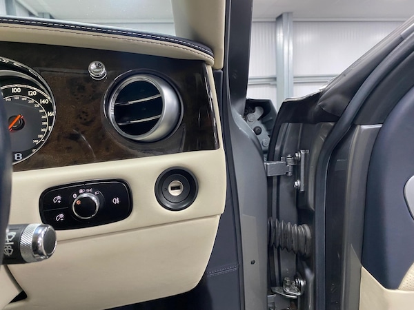 Used Bentley Flying Spur 2014 for sale - 76179769: Photo 45
