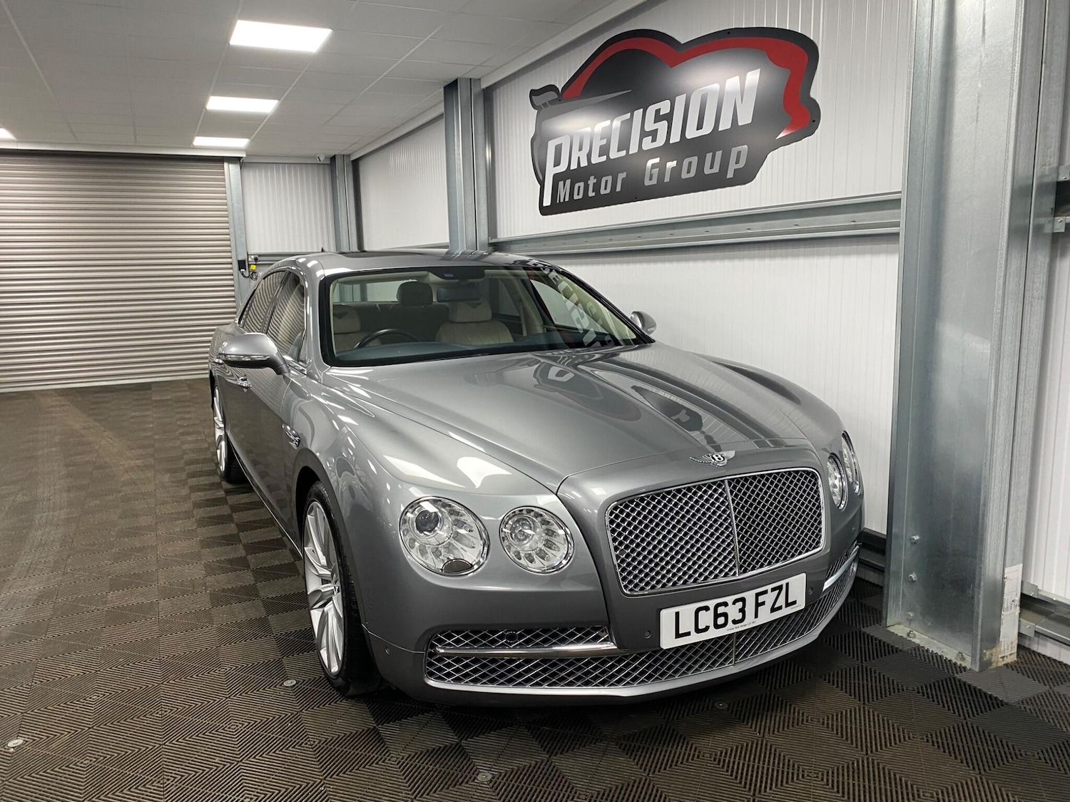 Used Bentley Flying Spur 2014 for sale - 76179769: Photo 5