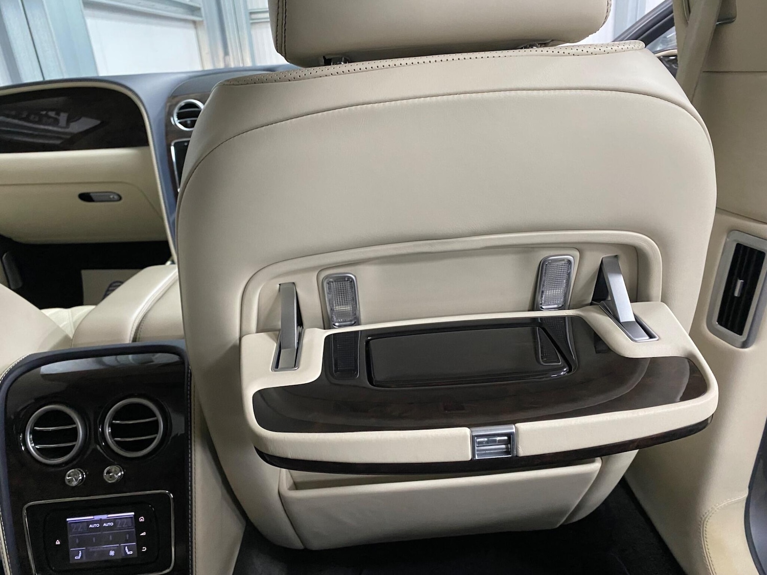 Used Bentley Flying Spur 2014 for sale - 76179769: Photo 50