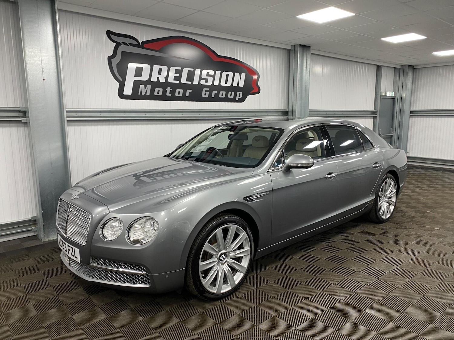 Used Bentley Flying Spur 2014 for sale - 76179769: Photo 6