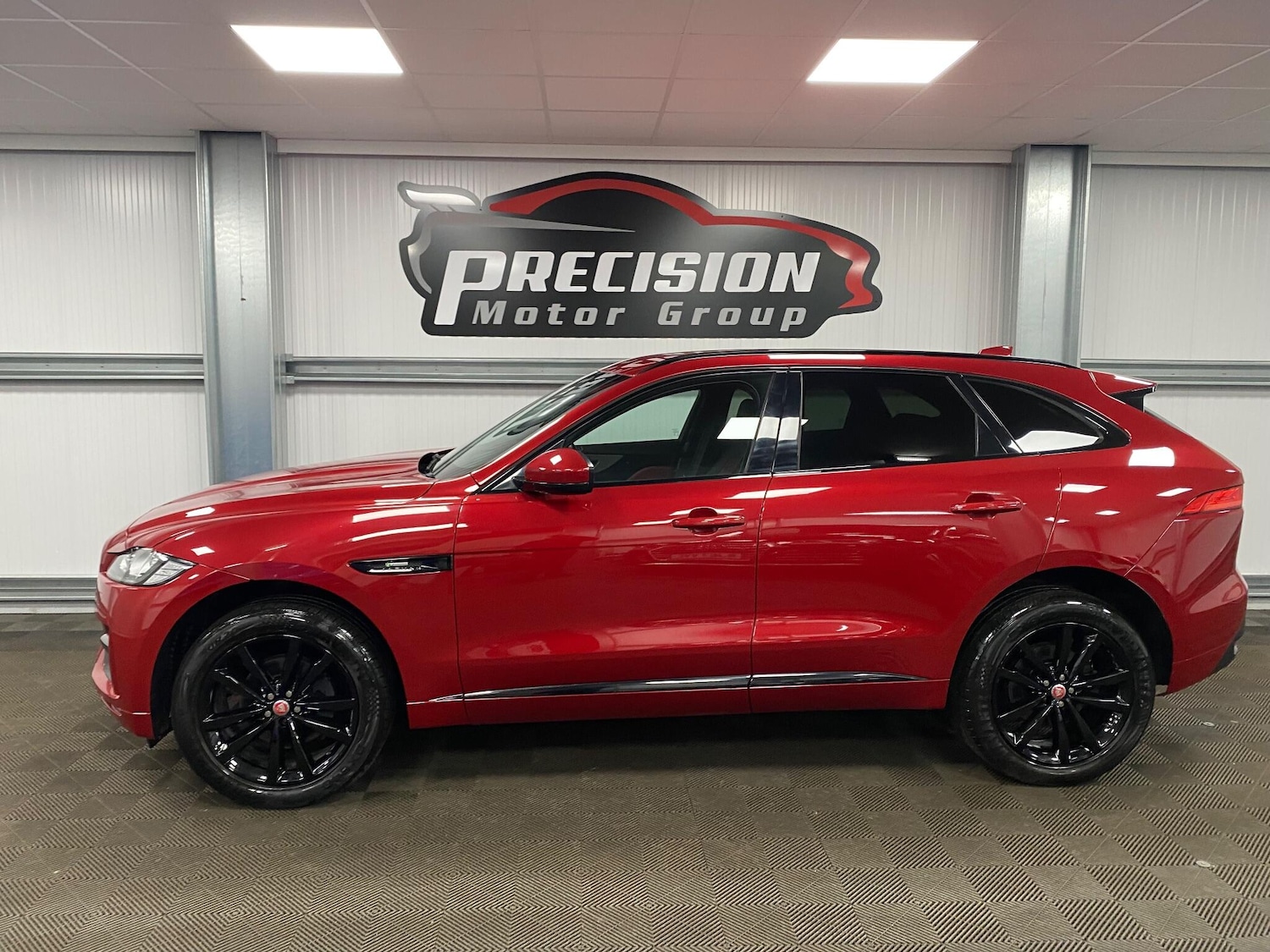 Used Jaguar F-Pace 2017 for sale - 76989482: Photo 22