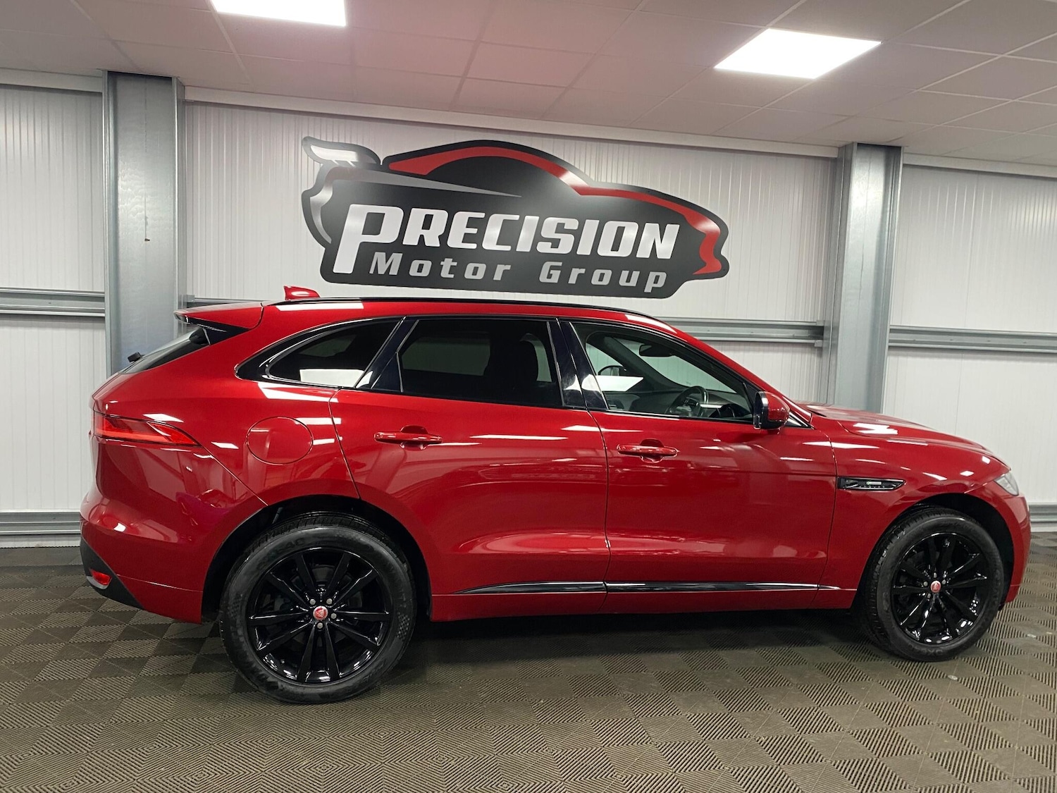 Used Jaguar F-Pace 2017 for sale - 76989482: Photo 27