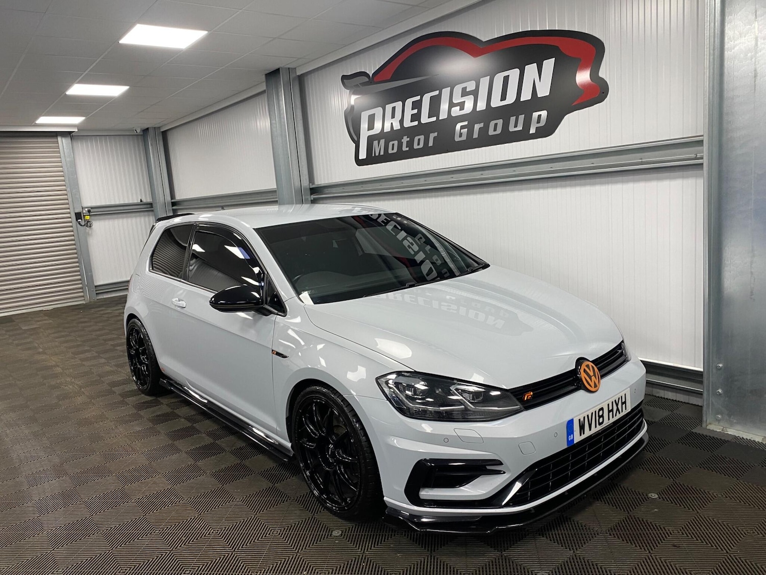 Used Volkswagen Golf 2018 for sale - 76633239: Photo 1