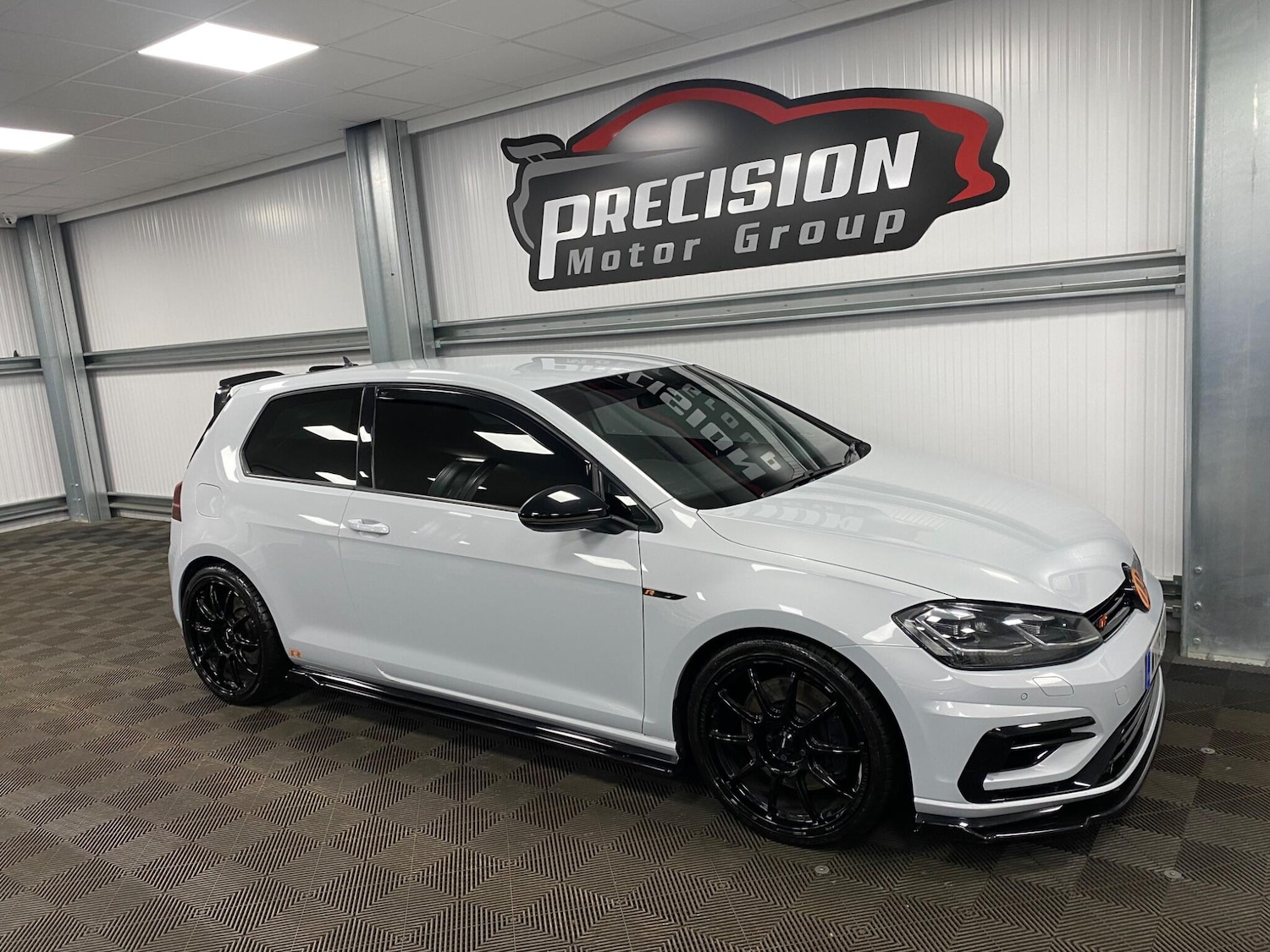 Used Volkswagen Golf 2018 for sale - 76633239: Photo 4