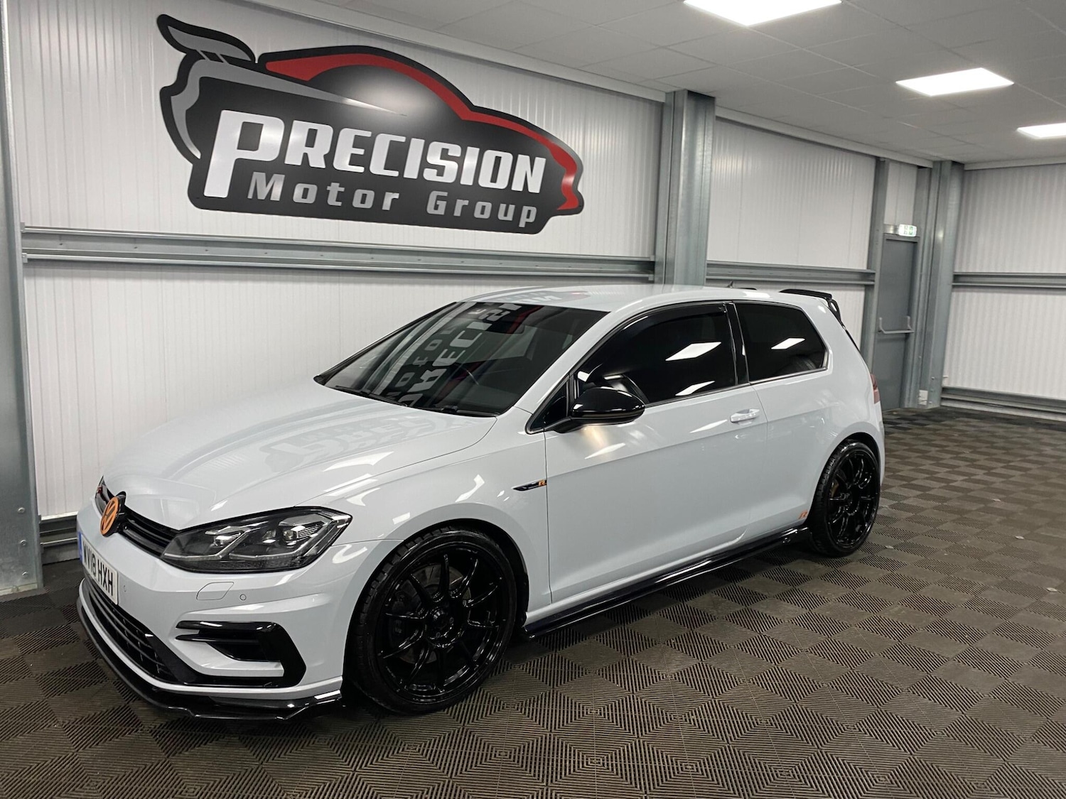 Used Volkswagen Golf 2018 for sale - 76633239: Photo 8