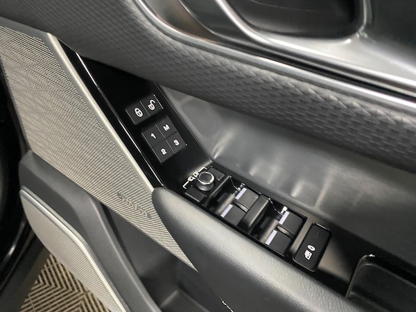 Used Land Rover Range Rover Velar 2018 for sale - 76226572: Photo 39