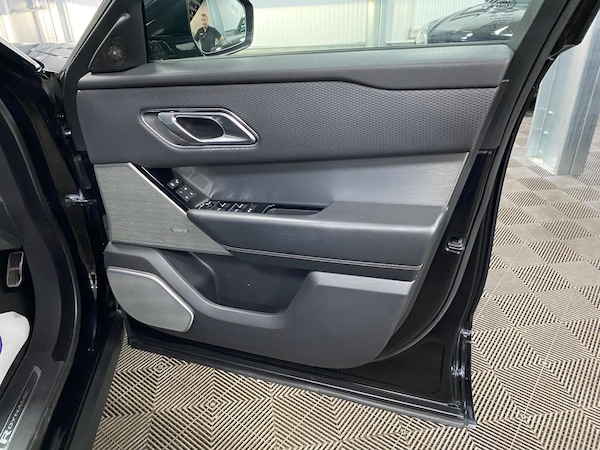 Used Land Rover Range Rover Velar 2018 for sale - 76226572: Photo 46