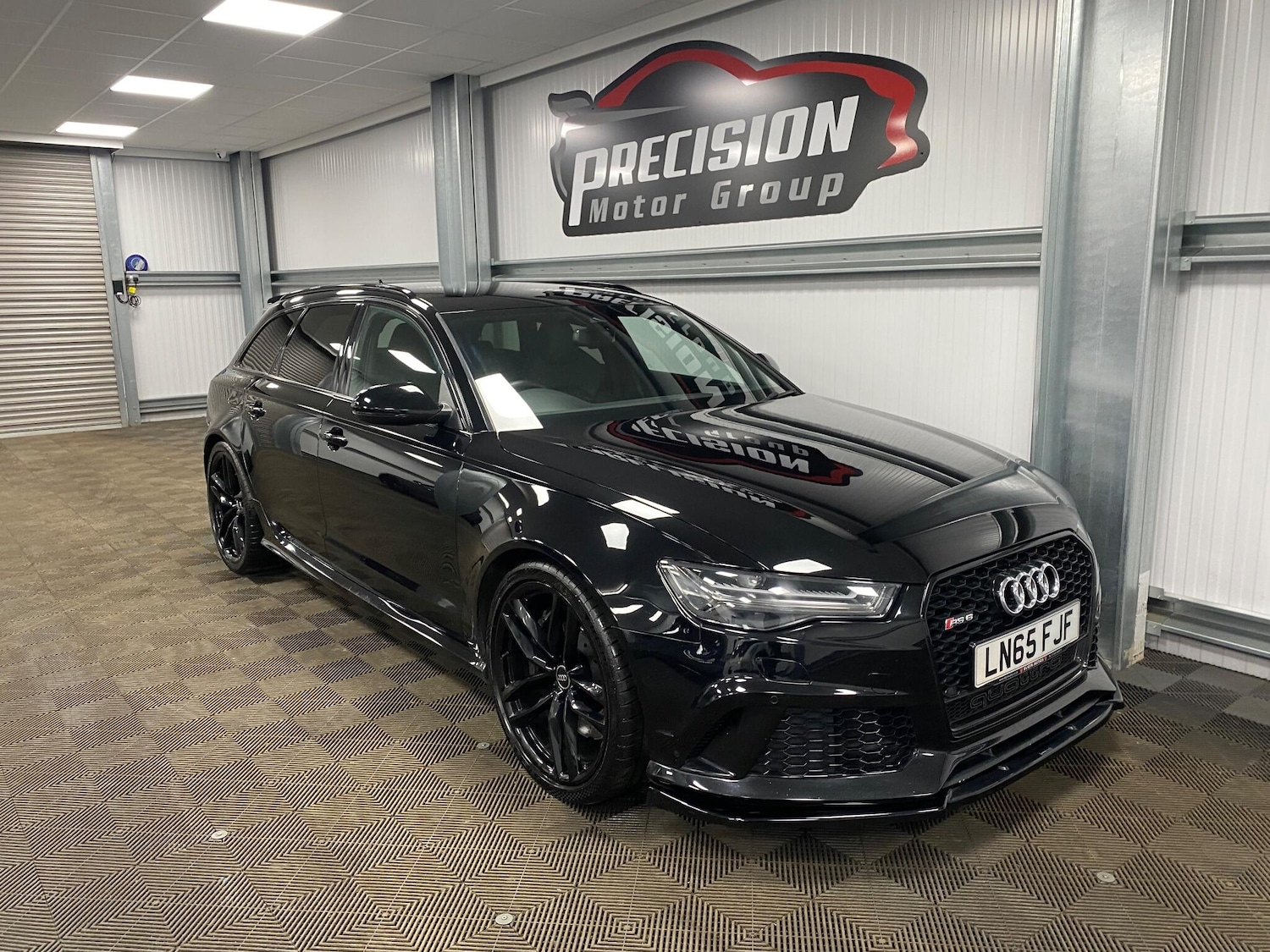 Used Audi RS6 2015 for sale - 76832903: Photo 1