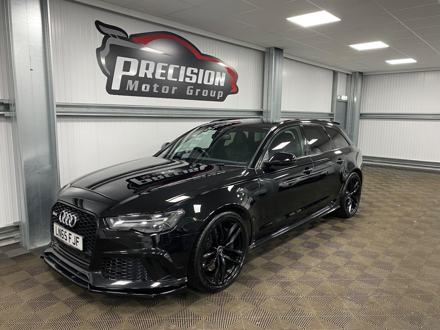 Used Audi RS6 2015 for sale - 76832903: Photo 10
