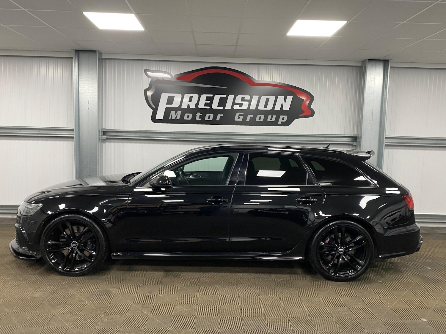 Used Audi RS6 2015 for sale - 76832903: Photo 13