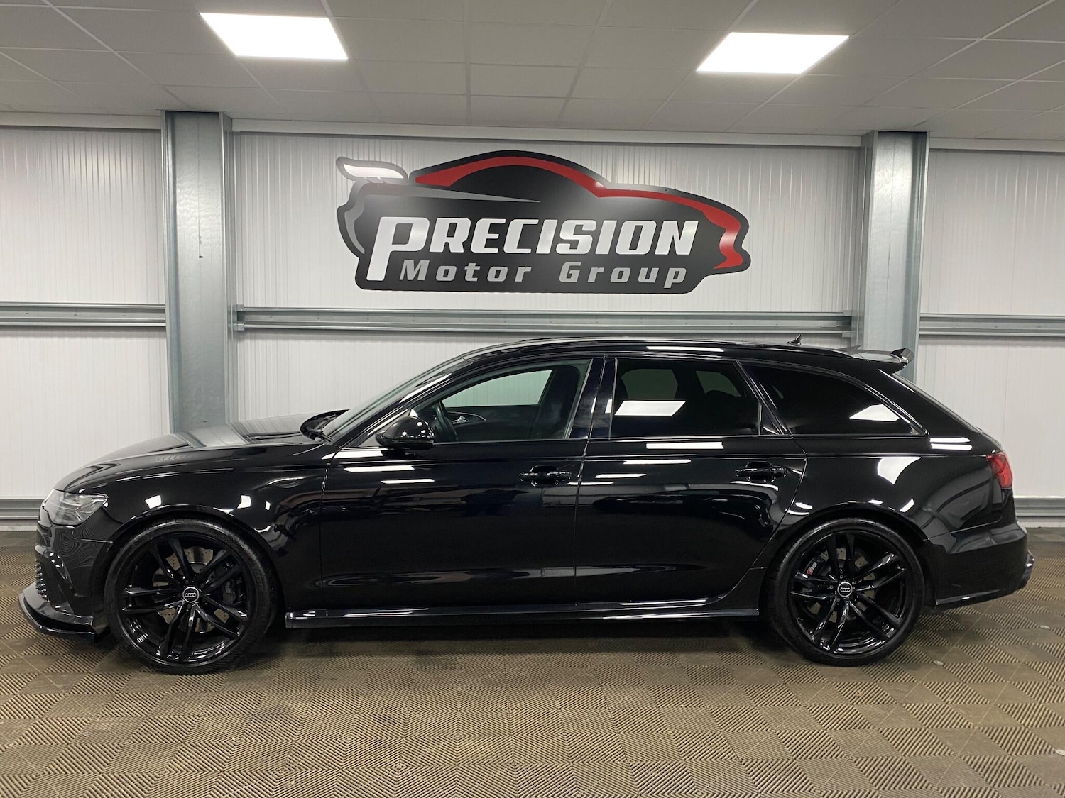 Used Audi RS6 2015 for sale - 76832903: Photo 15
