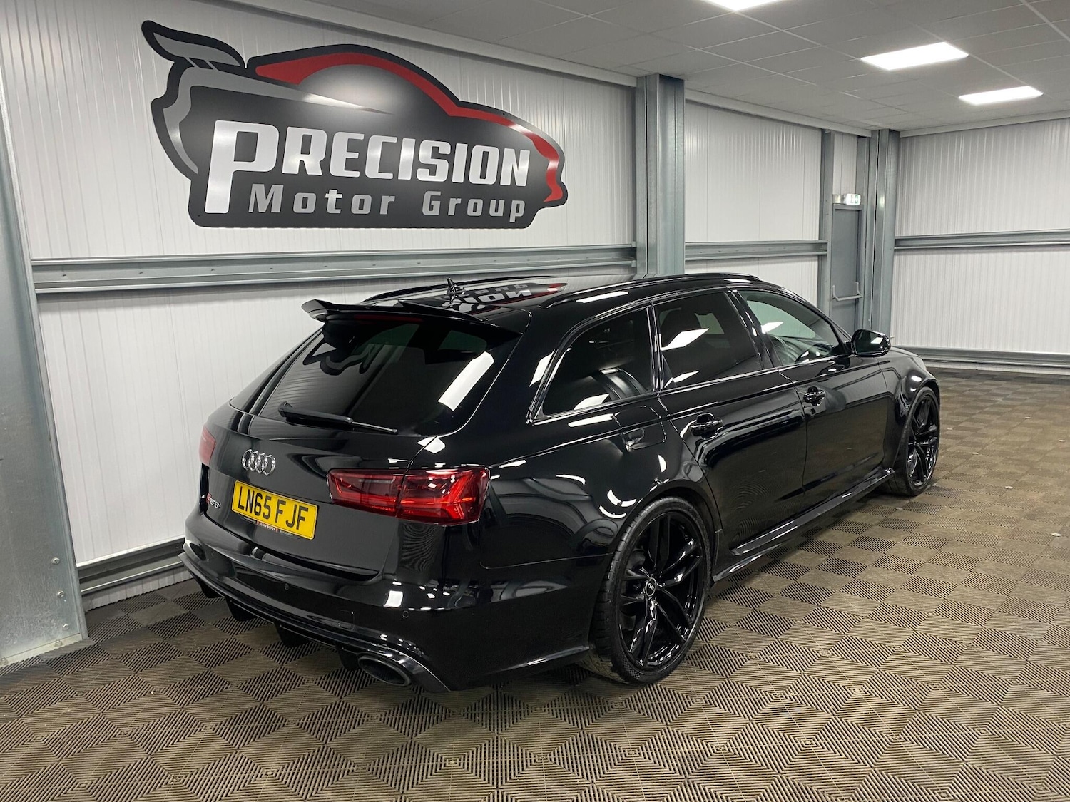 Used Audi RS6 2015 for sale - 76832903: Photo 26