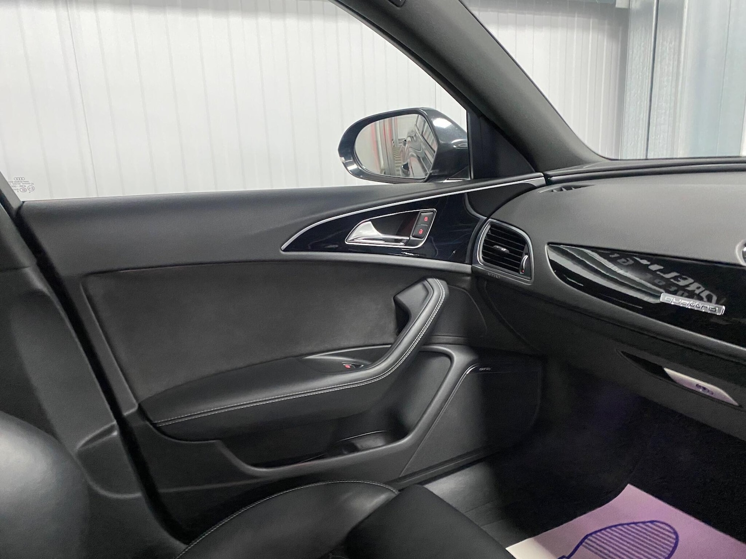 Used Audi RS6 2015 for sale - 76832903: Photo 32