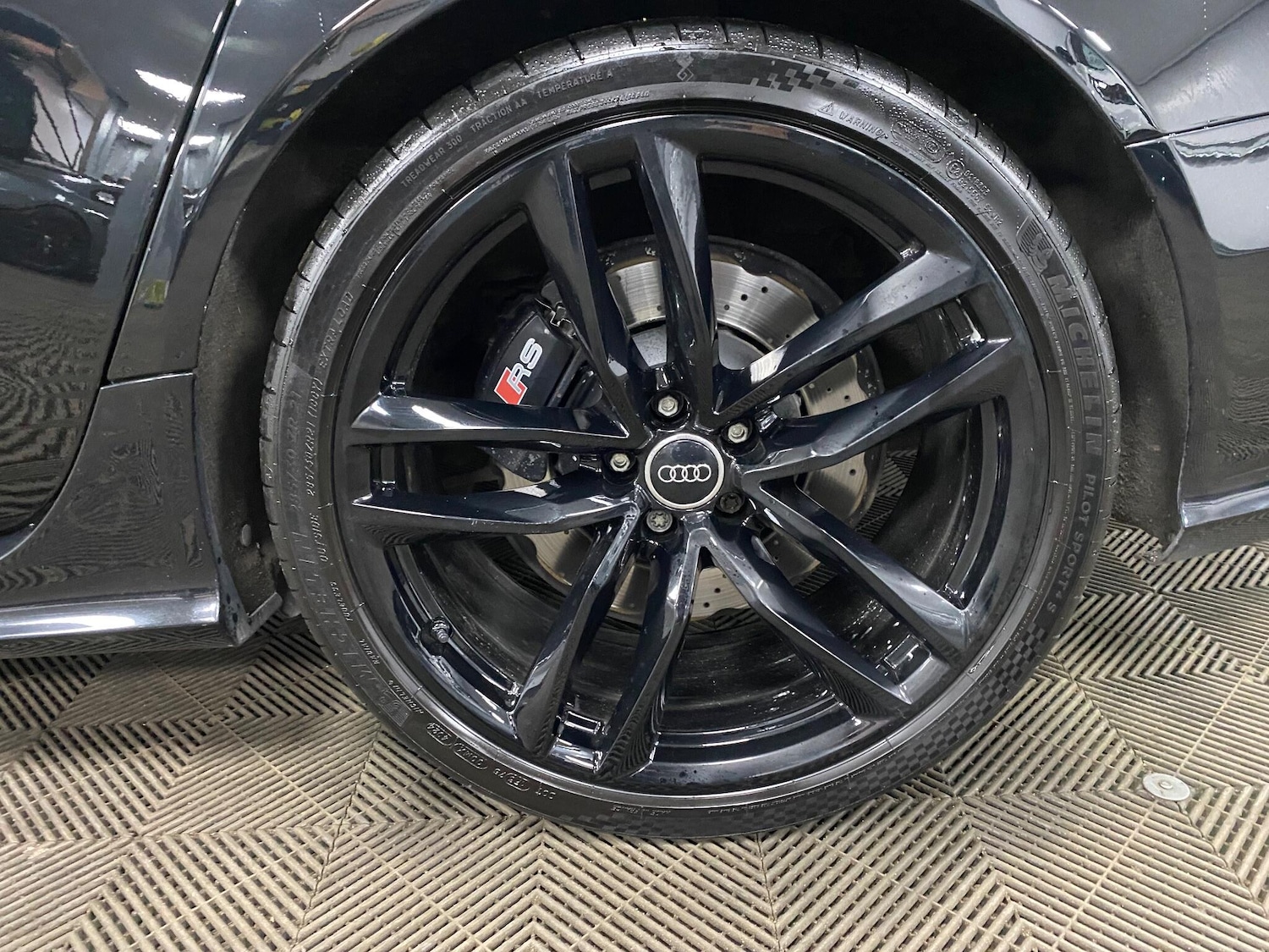 Used Audi RS6 2015 for sale - 76832903: Photo 47