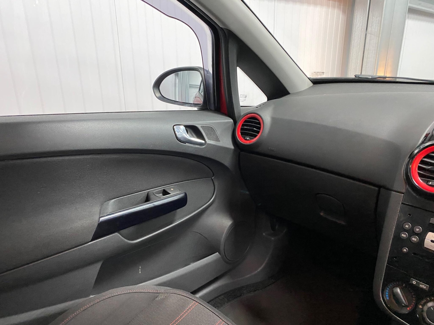 Used Vauxhall Corsa 2013 for sale - 77291468: Photo 28