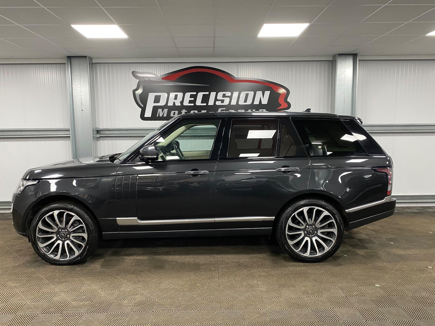 Used Land Rover Range Rover 2015 for sale - 77305432: Photo 17