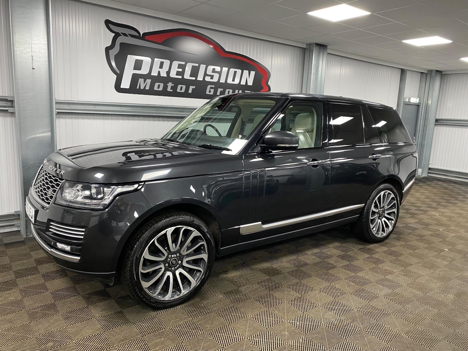 Used Land Rover Range Rover 2015 for sale - 77305432: Photo 5