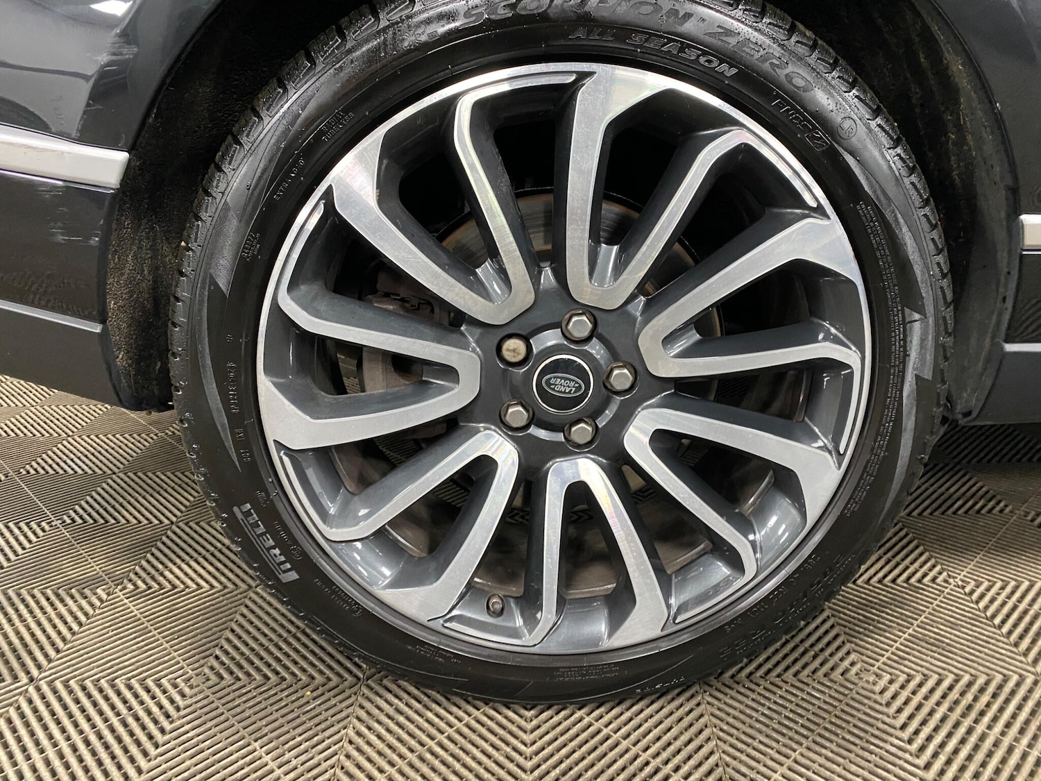 Used Land Rover Range Rover 2015 for sale - 77305432: Photo 51