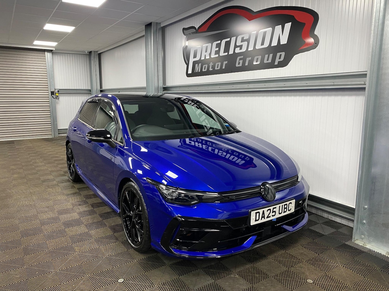 Used Volkswagen Golf 2025 for sale - 76584989: Photo 1