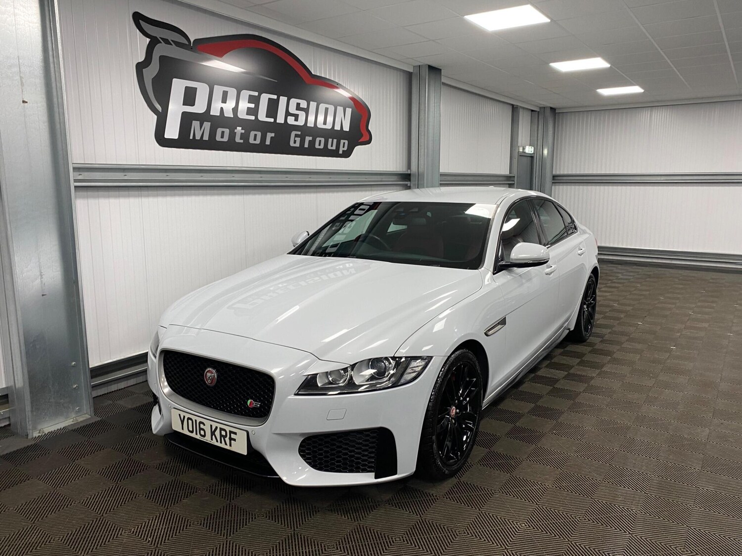 Used Jaguar XF 2016 for sale - 76327391: Photo 13