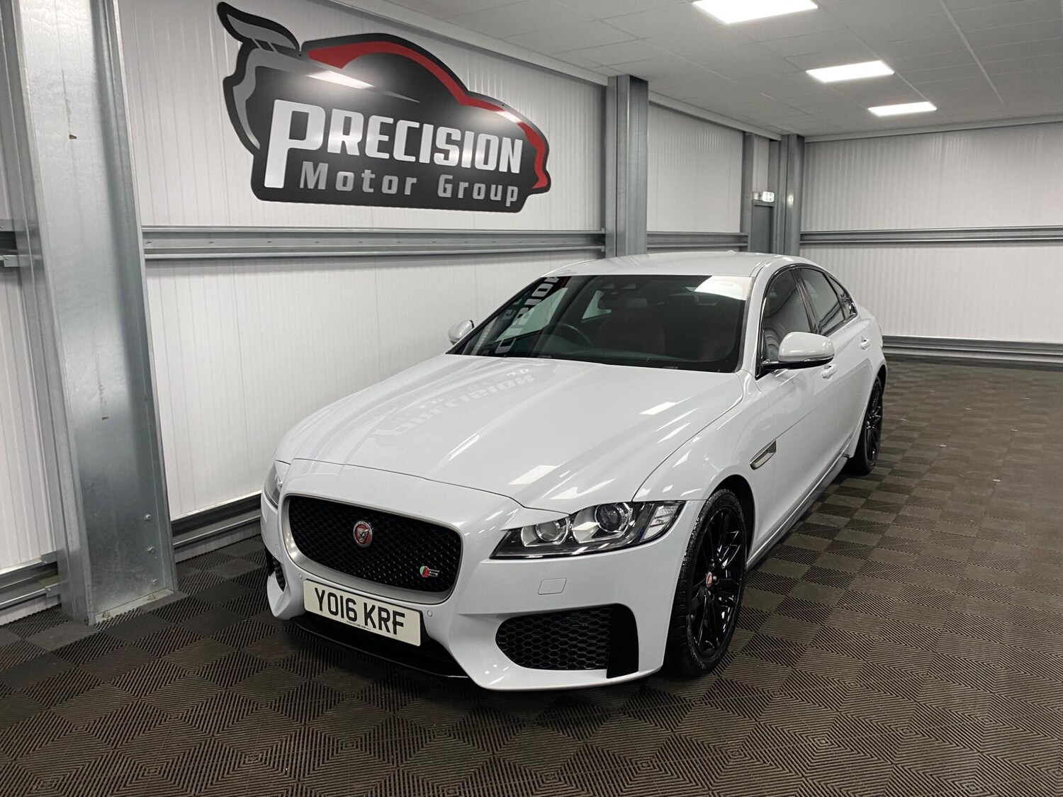 Used Jaguar XF 2016 for sale - 76327391: Photo 14