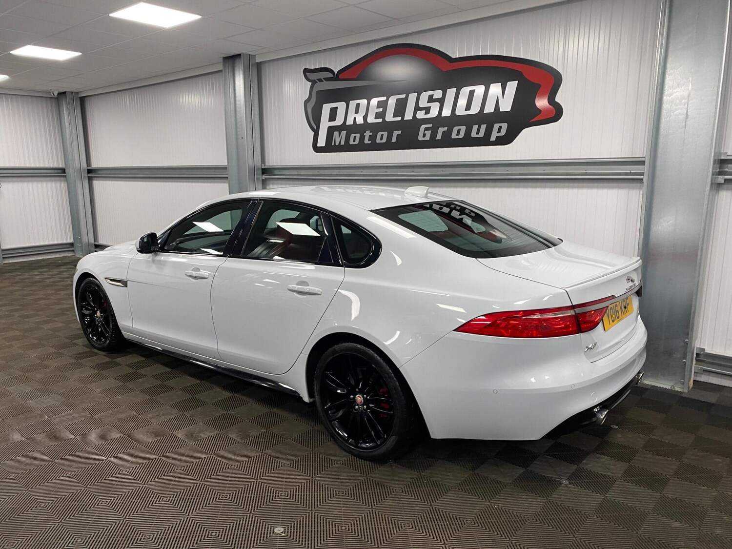 Used Jaguar XF 2016 for sale - 76327391: Photo 20