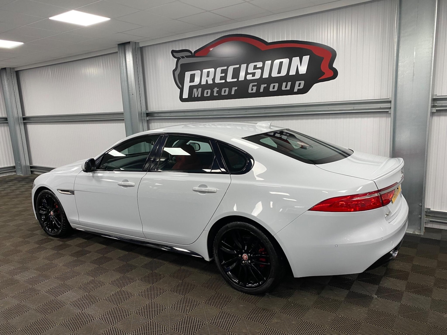 Used Jaguar XF 2016 for sale - 76327391: Photo 21