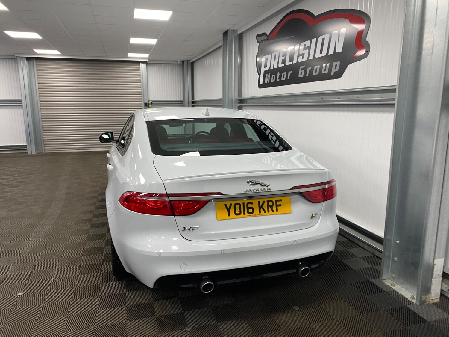 Used Jaguar XF 2016 for sale - 76327391: Photo 32