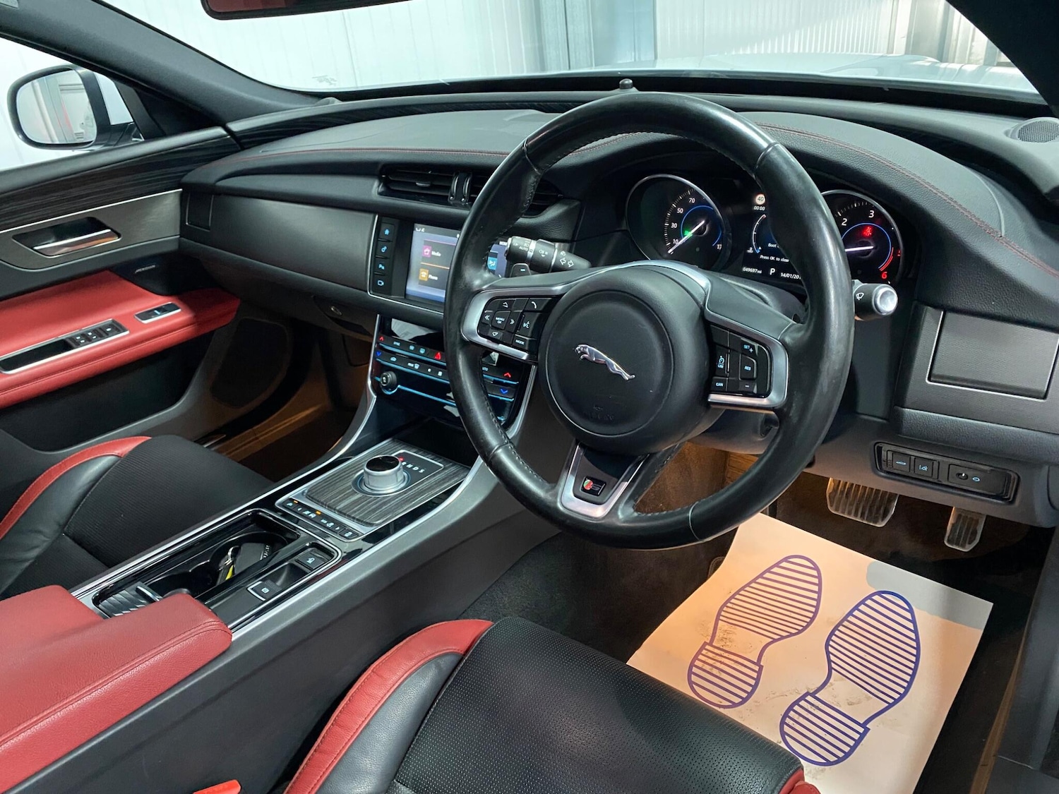 Used Jaguar XF 2016 for sale - 76327391: Photo 37