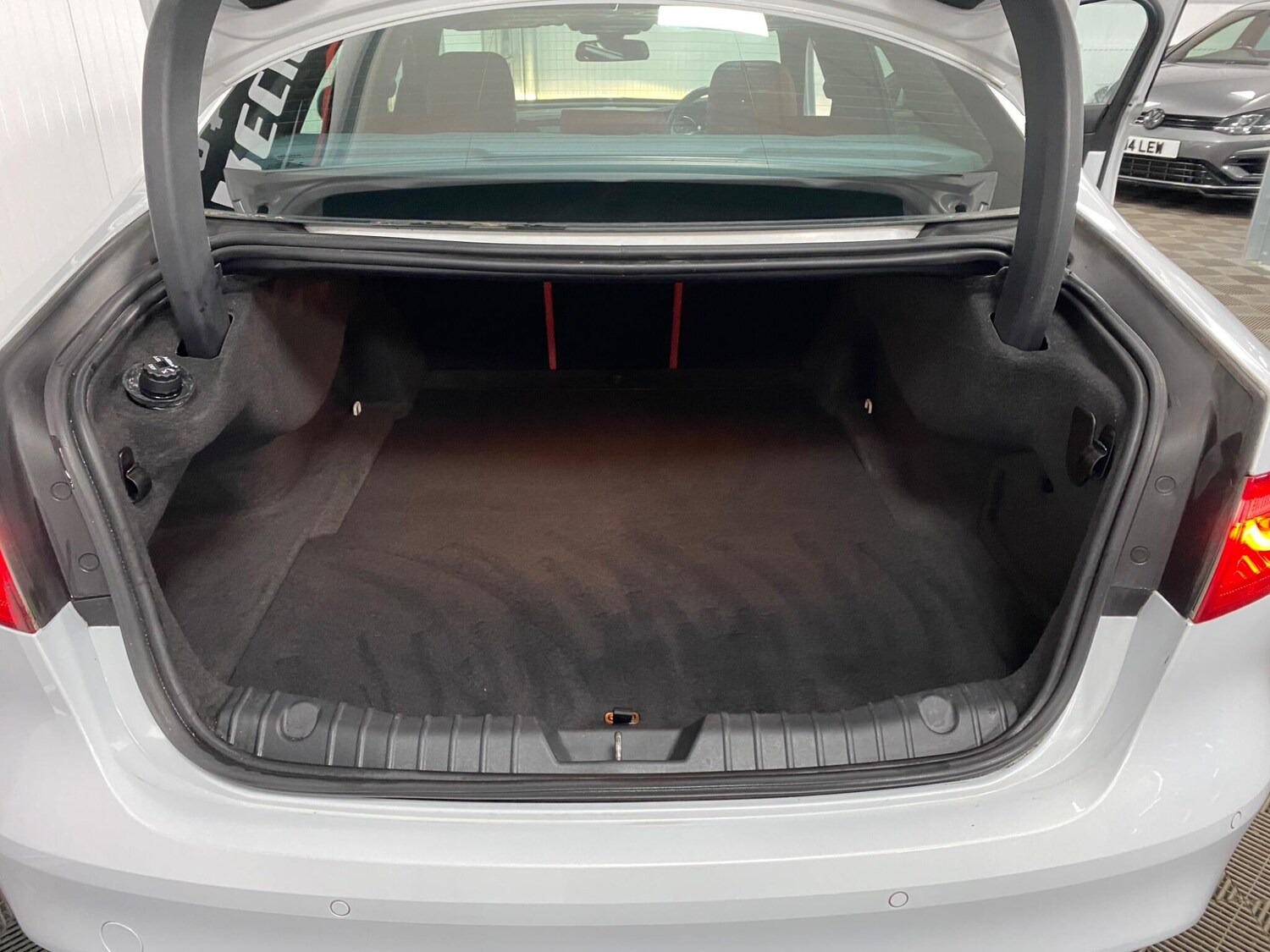 Used Jaguar XF 2016 for sale - 76327391: Photo 56