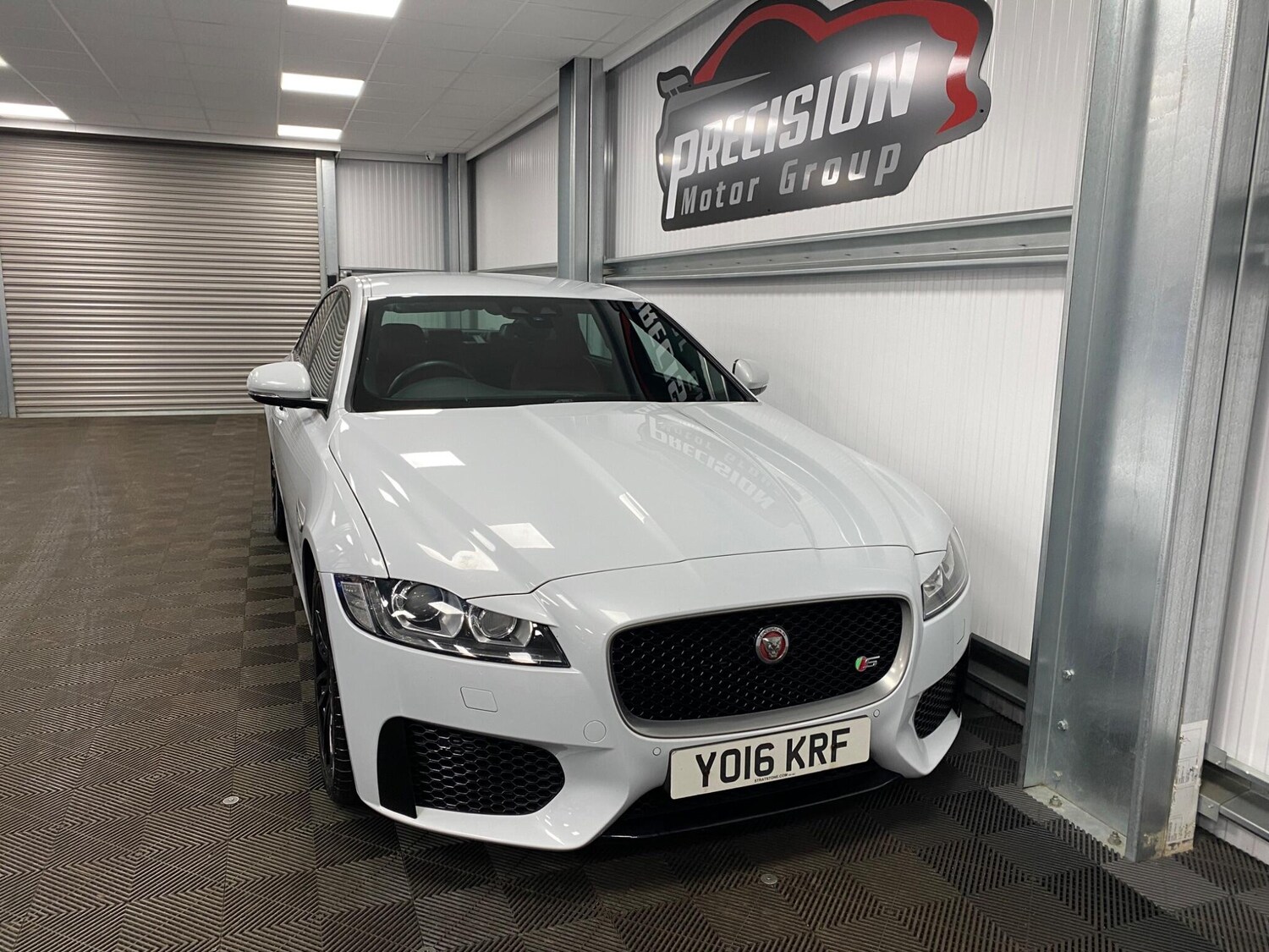 Used Jaguar XF 2016 for sale - 76327391: Photo 9