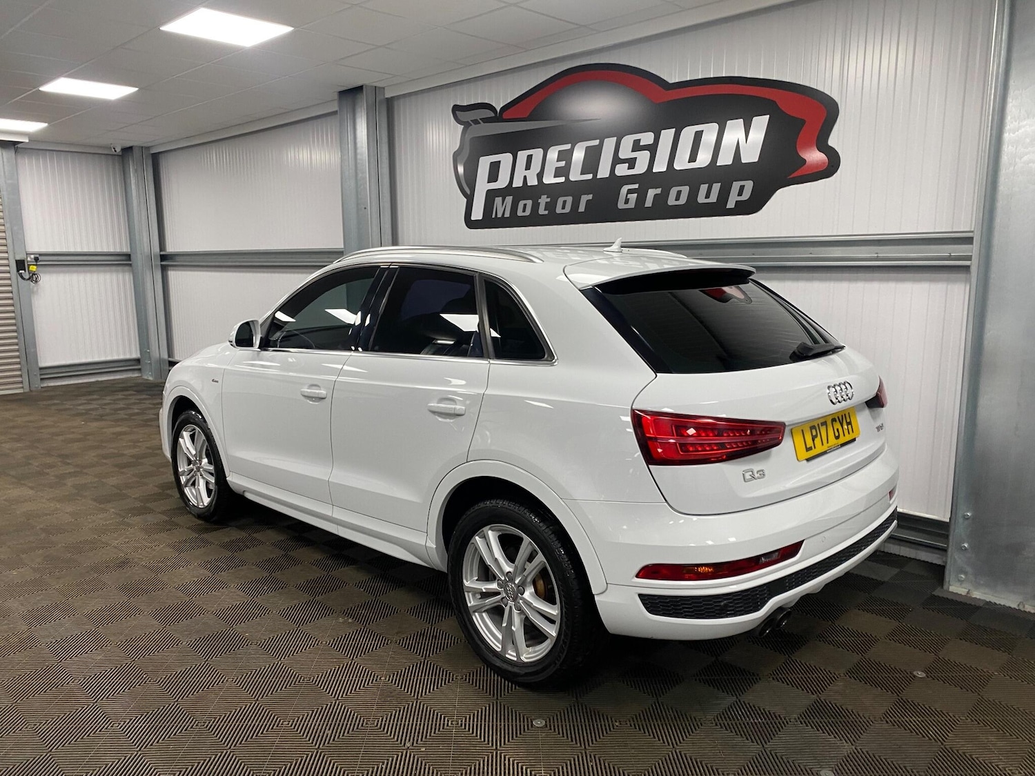 Used Audi Q3 for sale - 76997551: Photo 13