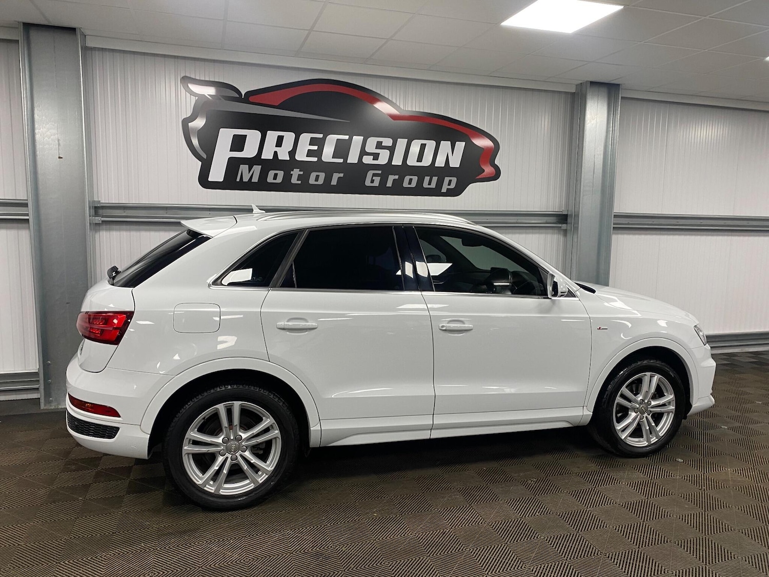 Used Audi Q3 for sale - 76997551: Photo 26