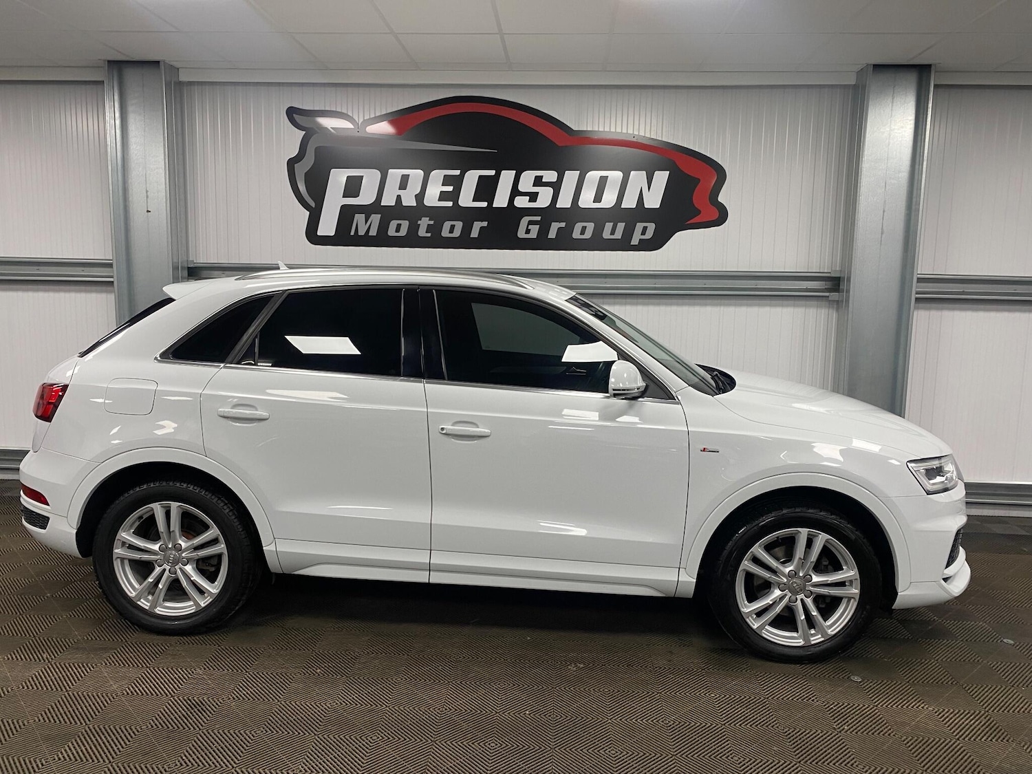 Used Audi Q3 for sale - 76997551: Photo 28