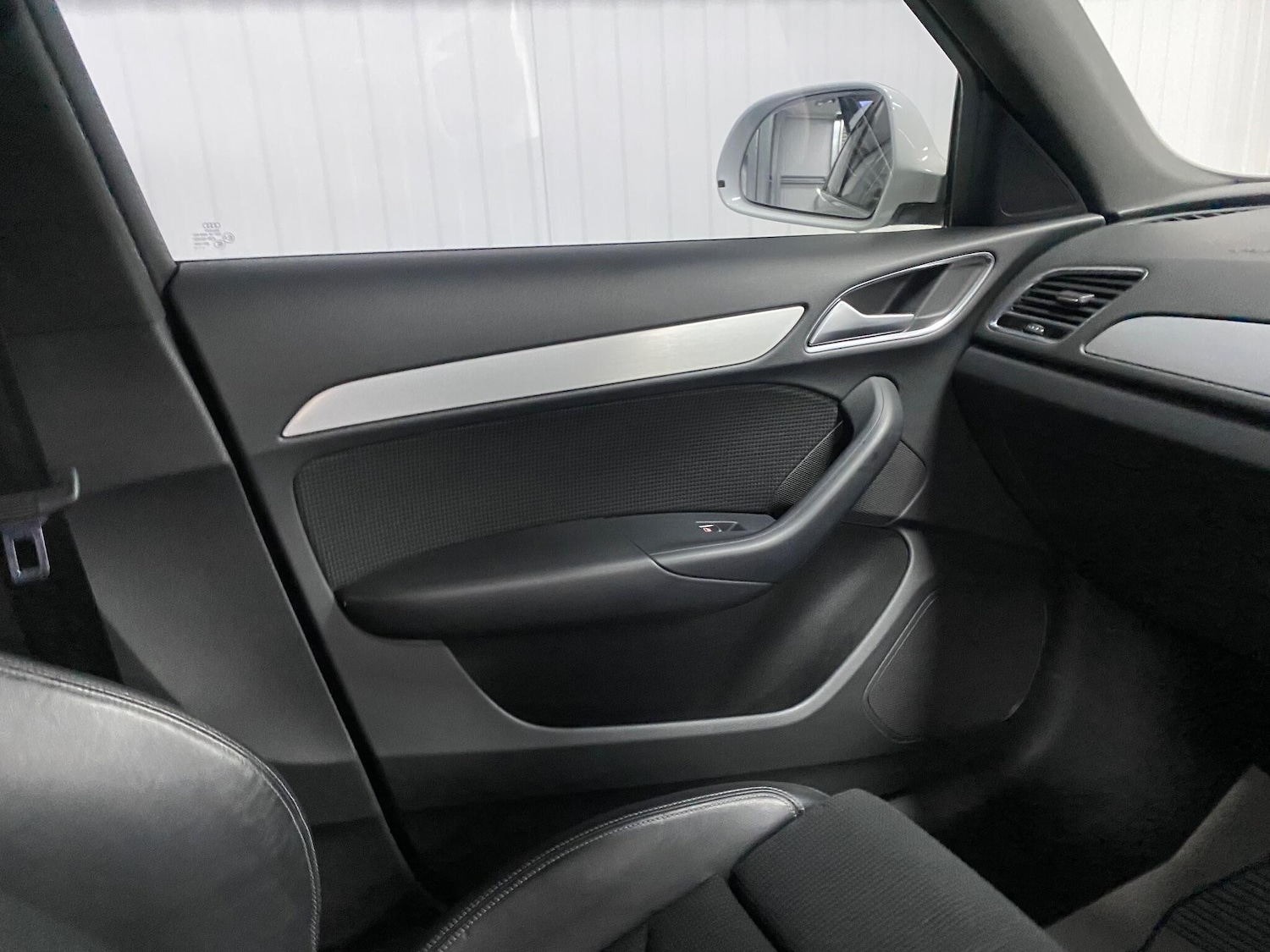 Used Audi Q3 for sale - 76997551: Photo 46