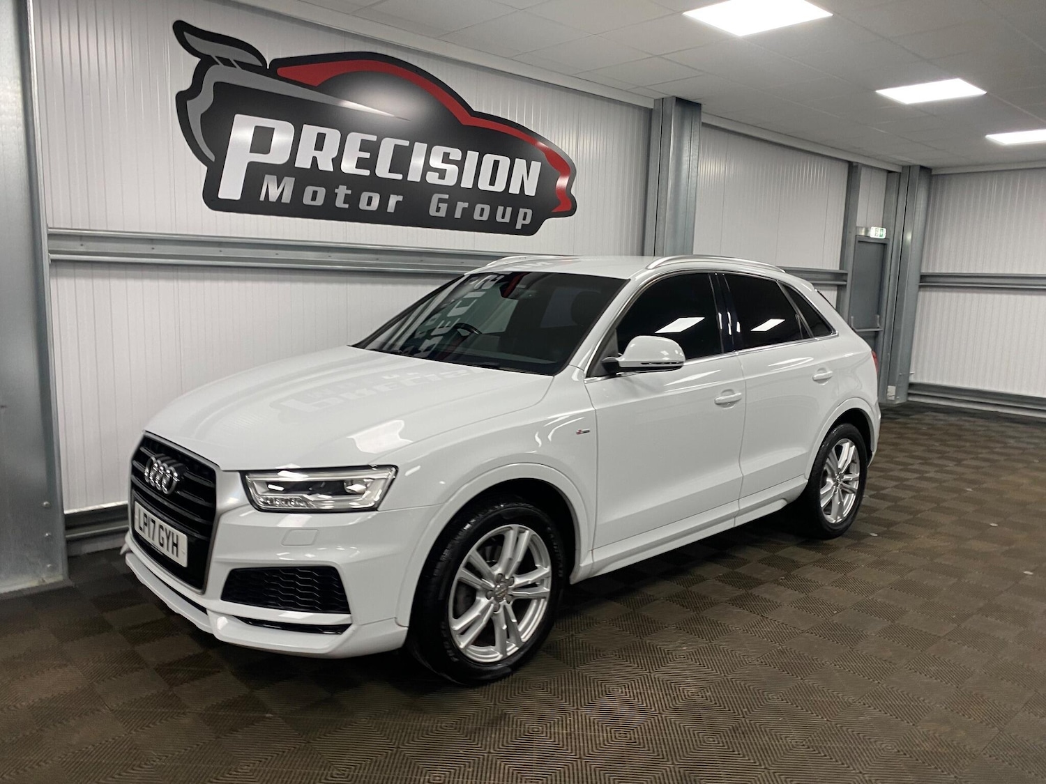 Used Audi Q3 for sale - 76997551: Photo 8