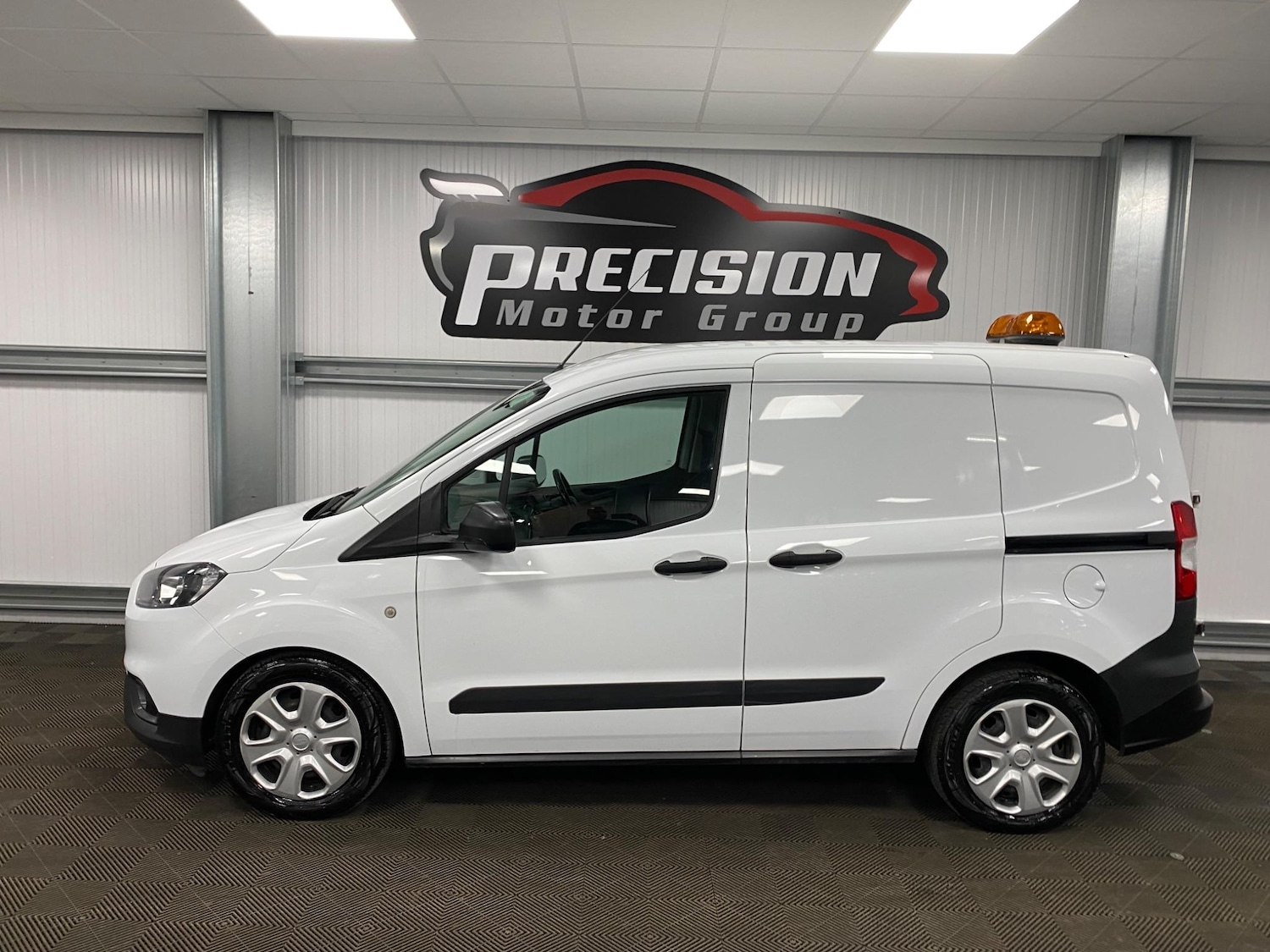 Used Ford Transit Courier 2020 for sale - 76408736: Photo 11