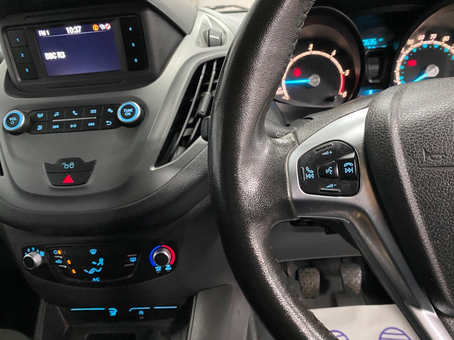 Used Ford Transit Courier 2020 for sale - 76408736: Photo 34