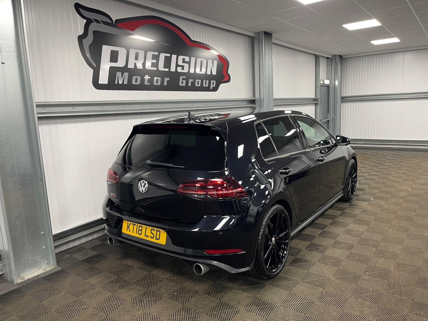 Used Volkswagen Golf 2018 for sale - 78086083: Photo 32