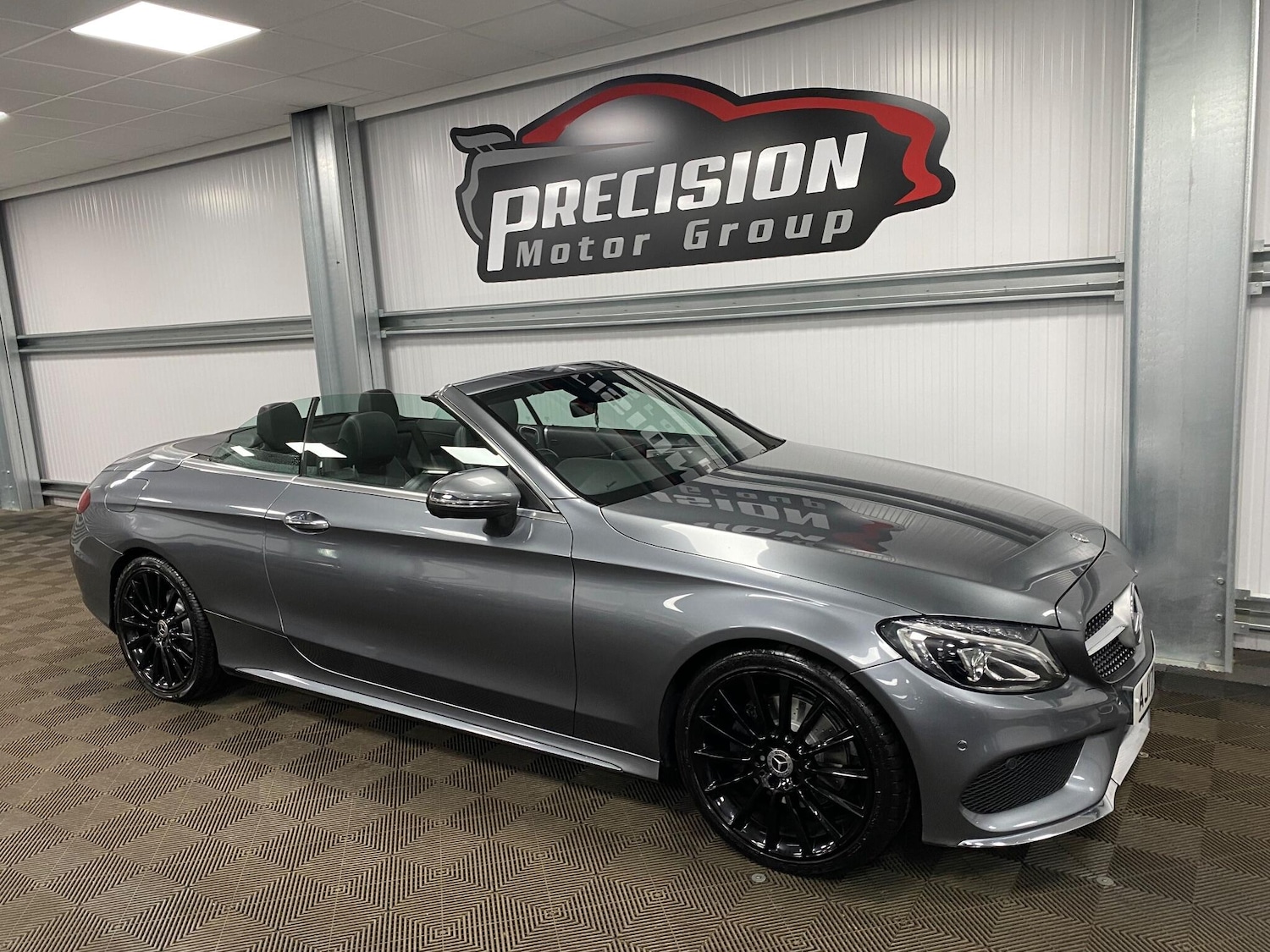 Used Mercedes-Benz C Class 2017 for sale - 76634247: Photo 2