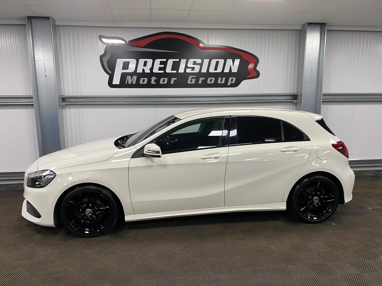 Used Mercedes-Benz A-Class 2017 for sale - 76584039: Photo 18