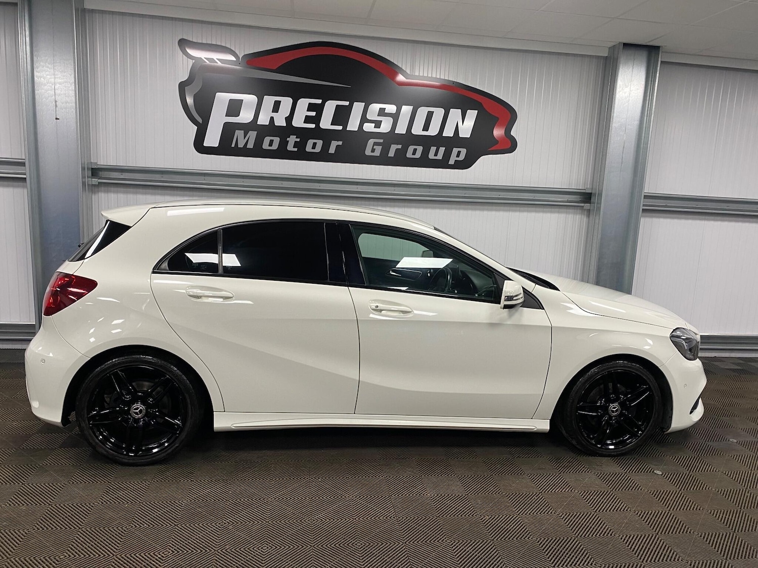 Used Mercedes-Benz A-Class 2017 for sale - 76584039: Photo 29