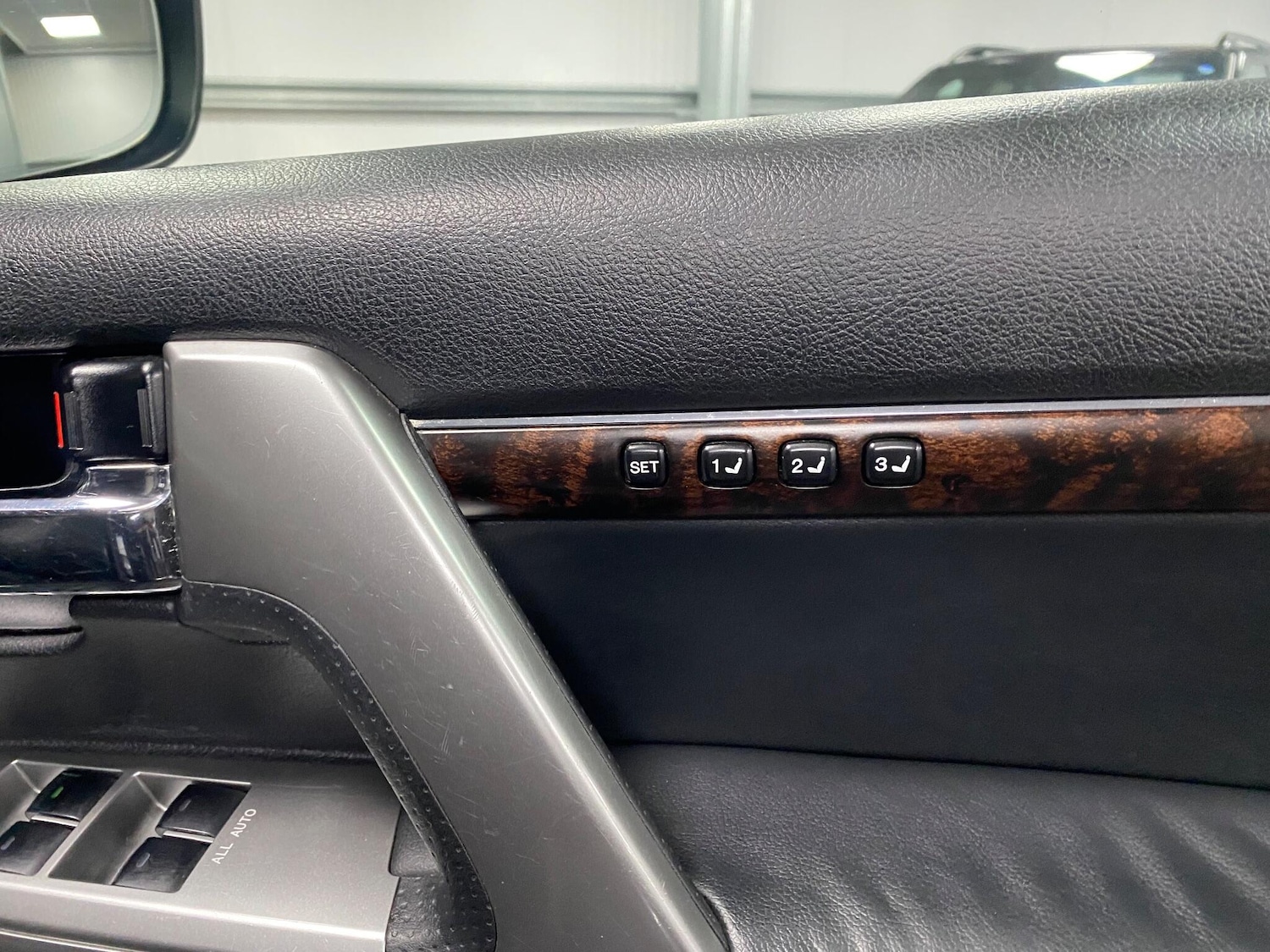 Used Toyota Land Cruiser for sale - 76592365: Photo 36