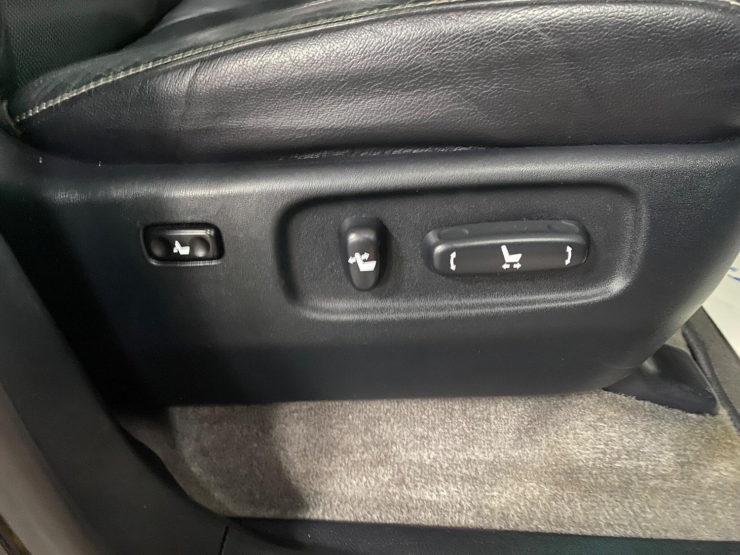 Used Toyota Land Cruiser for sale - 76592365: Photo 39