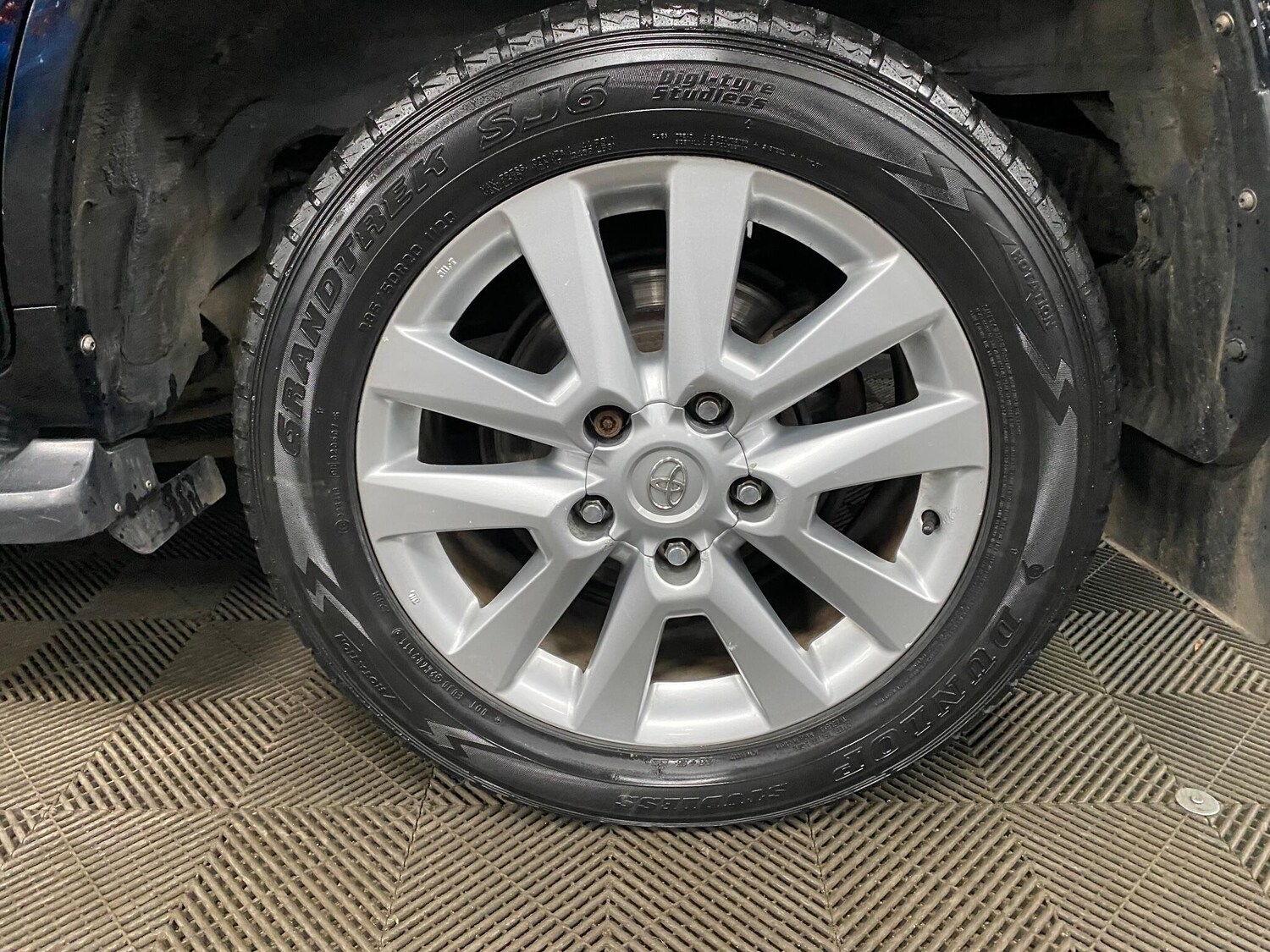 Used Toyota Land Cruiser for sale - 76592365: Photo 47