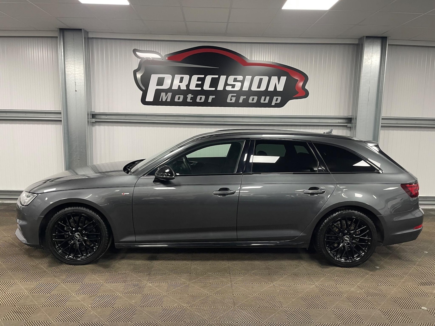 Used Audi A4 2018 for sale - 77598033: Photo 14